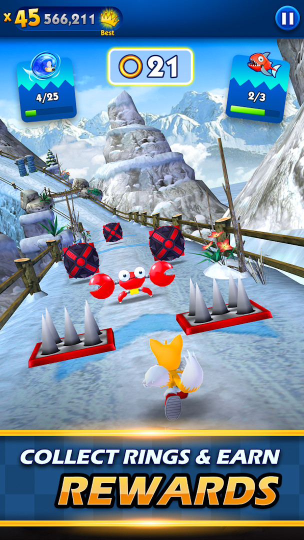 Sonic races along a sunny Beach Zone track with palm trees and sand.