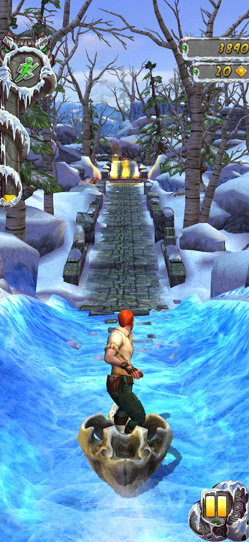 Temple Run 2: title screen with jungle temple and play button.
