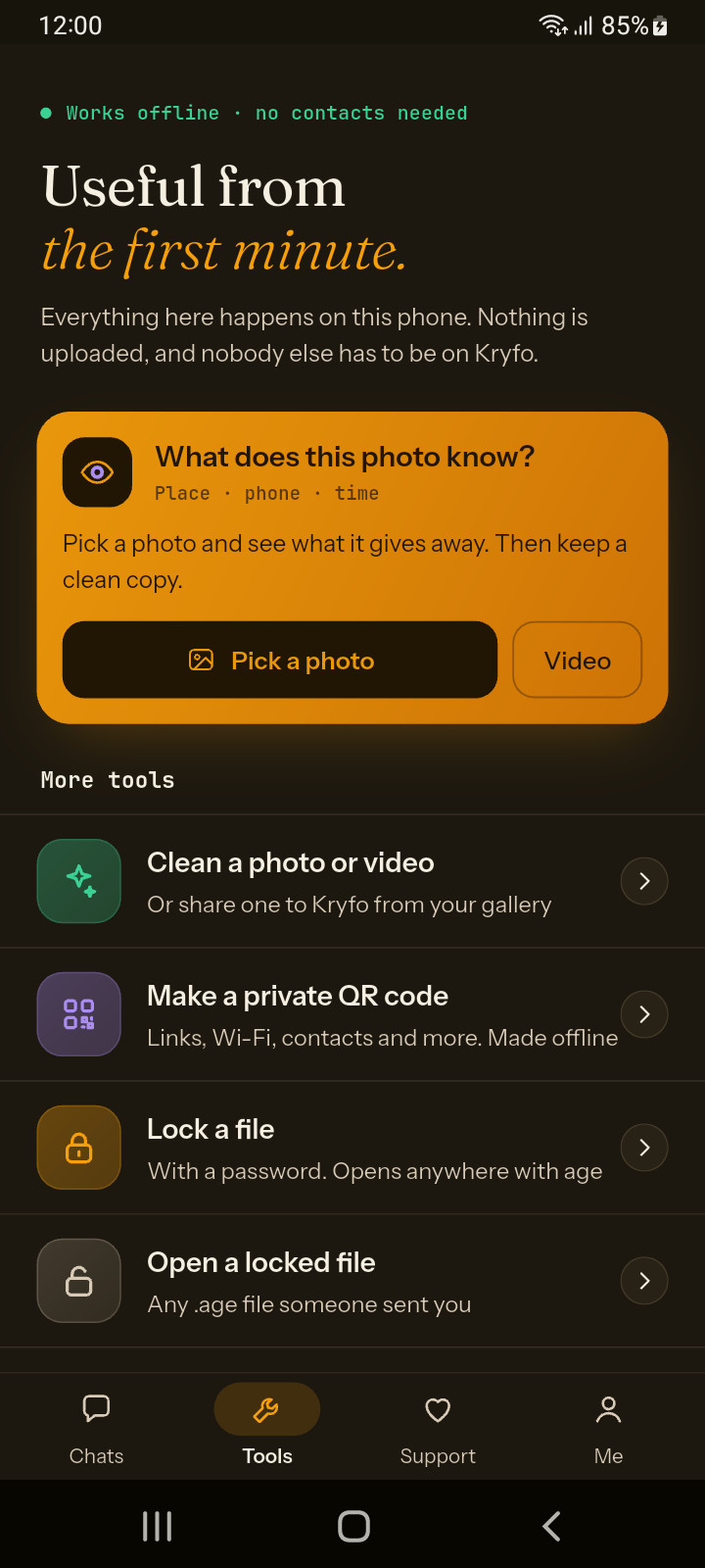 Kryfo settings showing the embedded Tor client as the default route